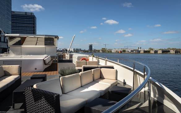 Riviera Travel, MS William Shakespeare, Sun Deck 1.jpg